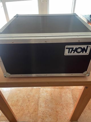 Mesa de mezclas digital Behringer X AIR XR18