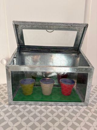 Mini invernadero para cocina de metal y cristal