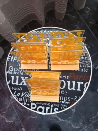 Posavasos cristal naranja círculos madera