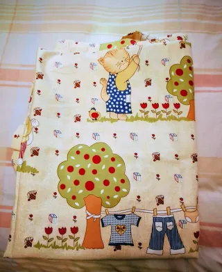 Colcha o cortina infantil de tela
