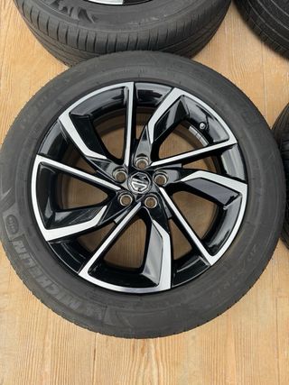 Llantas GM 215/55/R17/94V