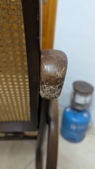 Mecedora antigua madera y mimbre