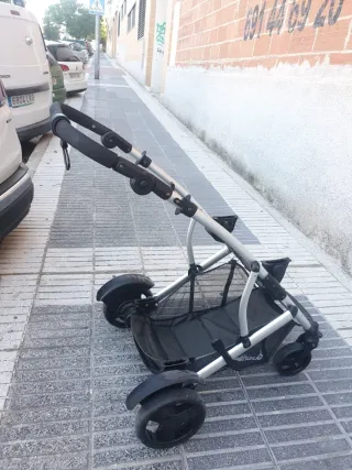 Carrito doble para bebé y niño . Capazo /silla