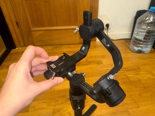 Lote cámara Canon 6D Mark II + objetivo 28mm + Ron