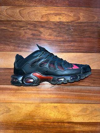 Zapatillas Nike Terrascape Negras Rojas