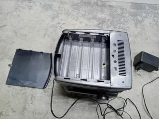 TV Portatile con Radio AM/FM