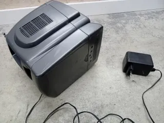 TV Portatile con Radio AM/FM