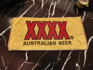 Coppia di asciughini da birreria XXXX Australian B