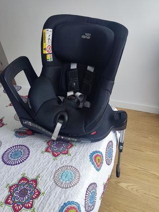 Britax Römer Dualfix i-Size | PREMIUM | Giro 360°