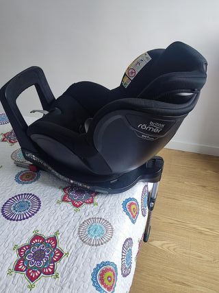 Britax Römer Dualfix i-Size | PREMIUM | Giro 360°