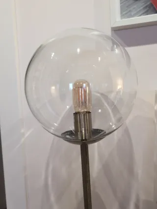 Lámpara de pie moderna cristal y metal