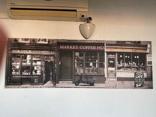 Cuadro  blanco y negro con algunos colores