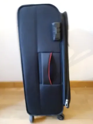 Maleta mediana Swiss negra