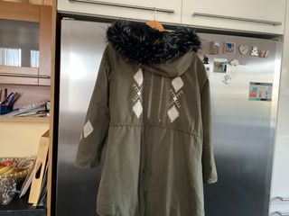 Parka forrada verde caki