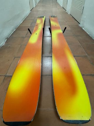 Esquís Salomon QST 106  189cms