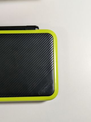 New Nintendo 2DS XL (leer)