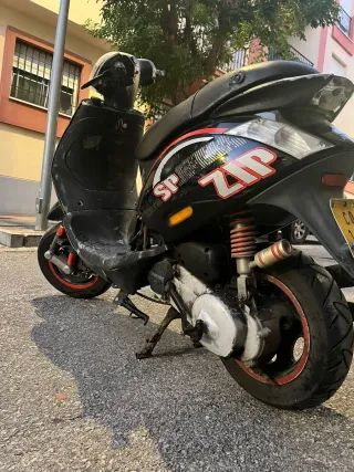 Piaggio Zip 50 cc Scooter Negra