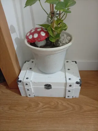 Cofre decorativo madera y metal