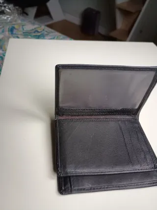 Cartera de piel Tommy Hilfiger negra