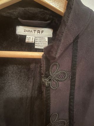 Chaqueta de pelo negra