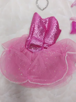 Vestito e accessori Barbie