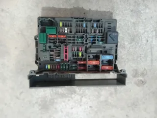 Caja fusibles BMW E91 330d