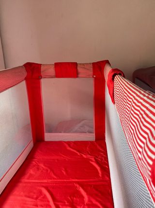 Cuna de viaje Roja