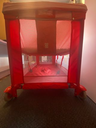 Cuna de viaje Roja