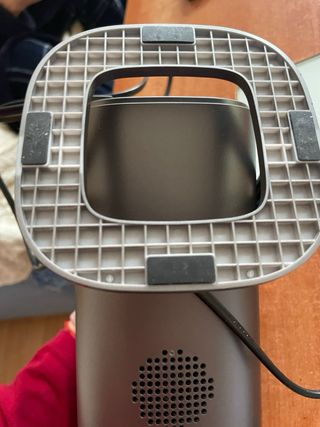 Proyector Wifi gris con mando