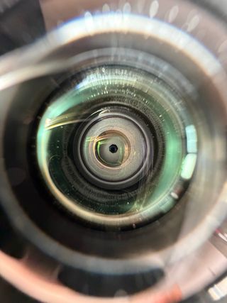 Sony E 4/10-18 OSS con humedades