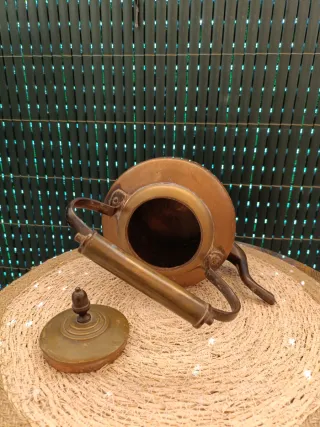 Antigüedad Tetera de Cobre y Latón ¡PESA CASI 1Kg!