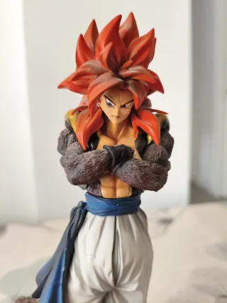 Figura Gogeta Super Saiyan 4