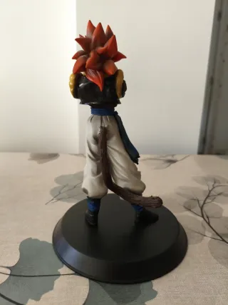 Figura Gogeta Super Saiyan 4