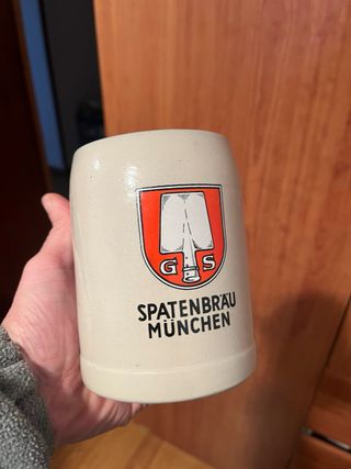 Jarras de cerámica cerveceras alemanas 2€ de cada