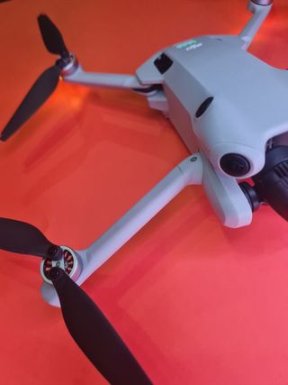 DJI Mini 4 Pro Drone 500 metros SINmando, Garantia