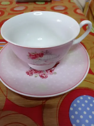 Tazza da tè con piattino da collezione