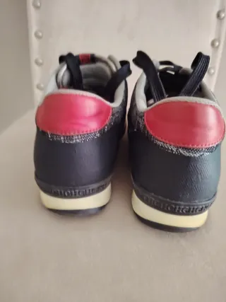 Zapatillas Carolina Herrera Negras y plateadas