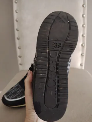 Zapatillas Carolina Herrera Negras y plateadas