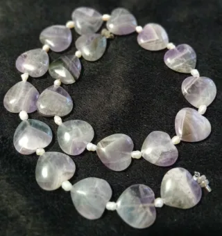 Collana cuori fluorite e perle di fiume