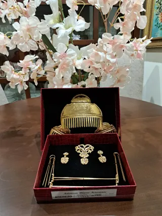 Aderezo Niña 2-6 años Peinetas Dorado