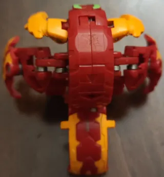 Bakugan 860G 5€ Bakugan B100 10€ Per il lotto 12€