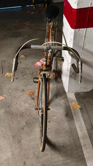 Bicicleta Antigua BH de carretera