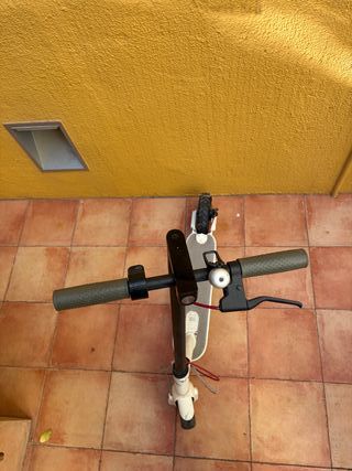 Patinete eléctrico Xiaomi usado para reparar