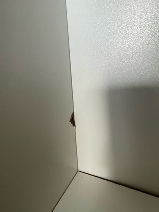 Armario blanco de  3 puertas con espejo