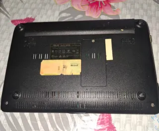 Dos portátiles ASUS LEER BIEN LA descripción