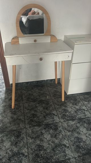 Tocador y cómoda
