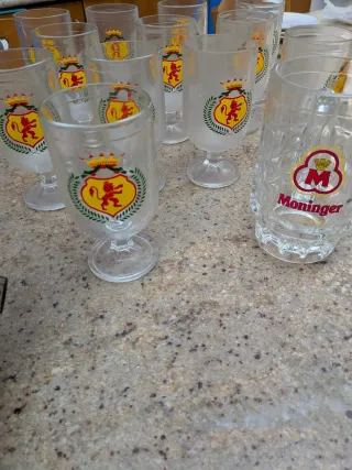 Bicchieri da birra con stemma