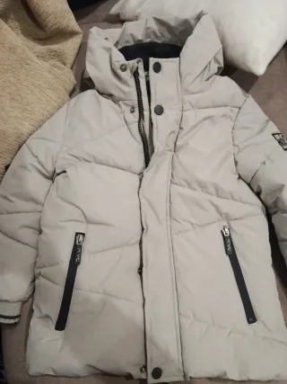 Abrigo niño talla 5-6 años gris clarito