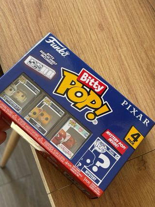 Lote Bitty Pop! WALL-E EVE + caja pixar
