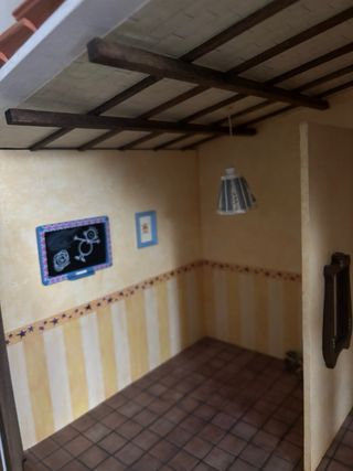 Casa de muñecas grande artesanal de madera